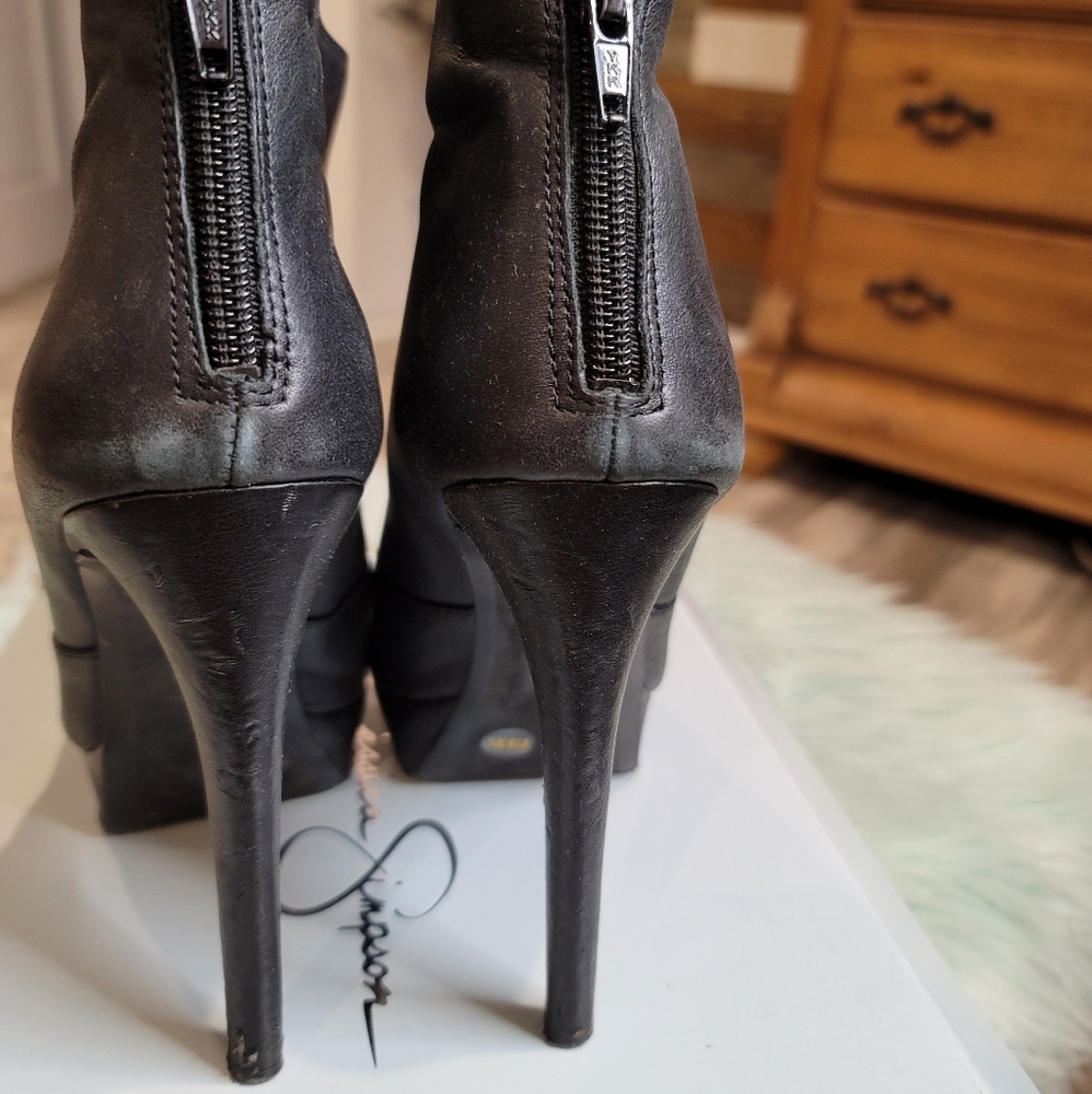 Jessica Simpson Bootie - Picture 3 of 5